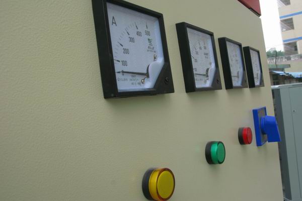 东海配电柜-3683讲讲配电柜注意事项